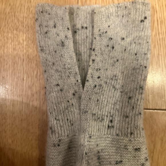 100% Cashmere Rag and Bone Sweater - size M - Picture 4 of 5